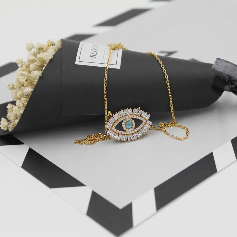 Mystique Cat's Eye Pendant (Blue)