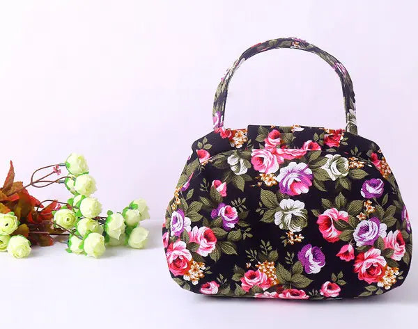 Middle-aged Women's Hand Bag and Accessories Set