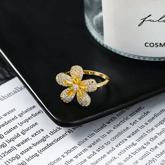 Elegant Adjustable Zircon Flower Ring