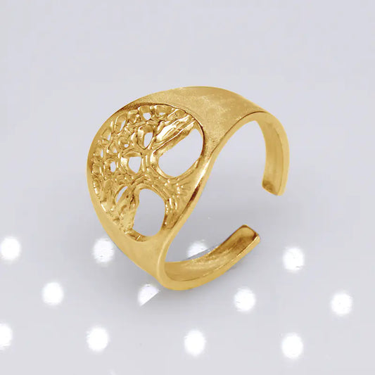 Elegant Geometric Statement Ring for Women