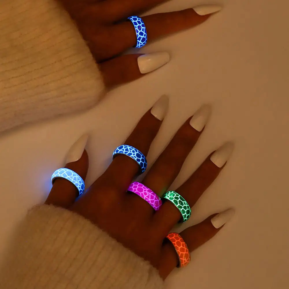 Radiant Crack Steel Ring