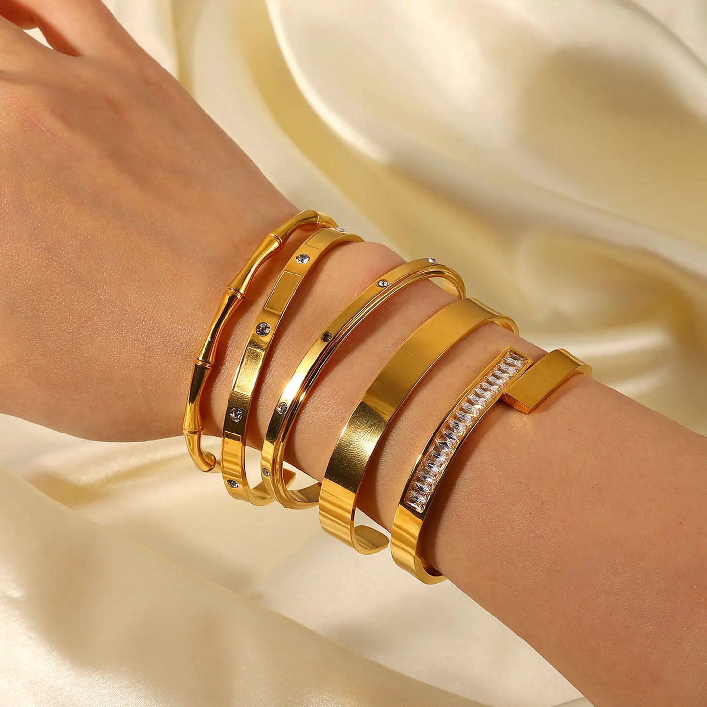 Chic Vintage Steel Bracelet for Women