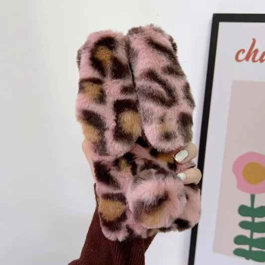 Omio Z Flip 3 Pink Leopard Plush Case