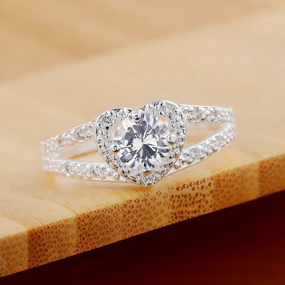 Chic Heart Zirconia Silver Ring