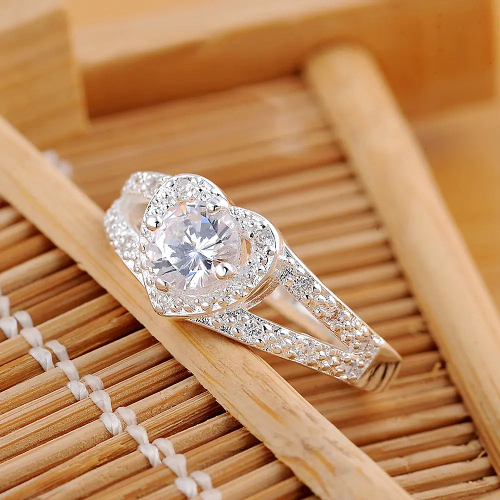 Chic Heart Zirconia Silver Ring