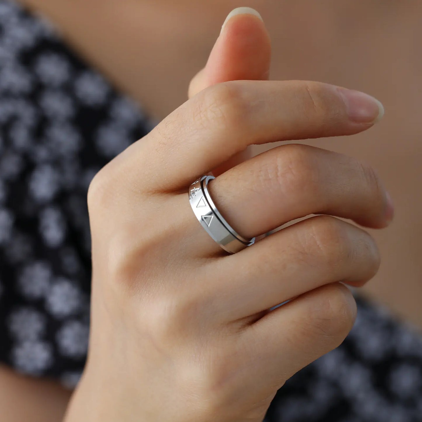 Stainless Tri-Spin Patterned Ring