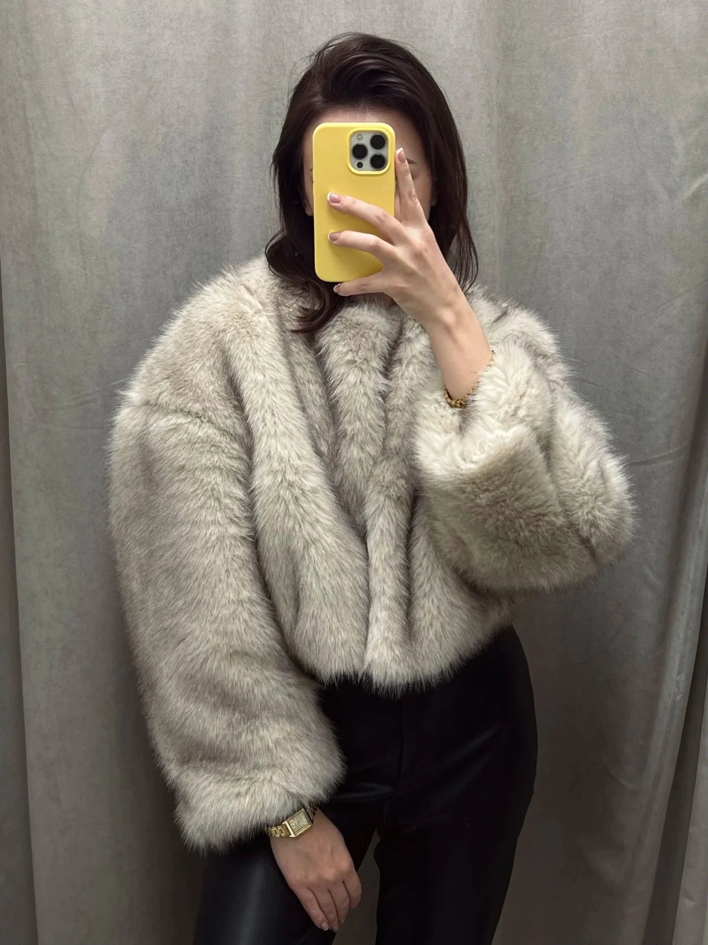 Chic Short Fur Coat for Women