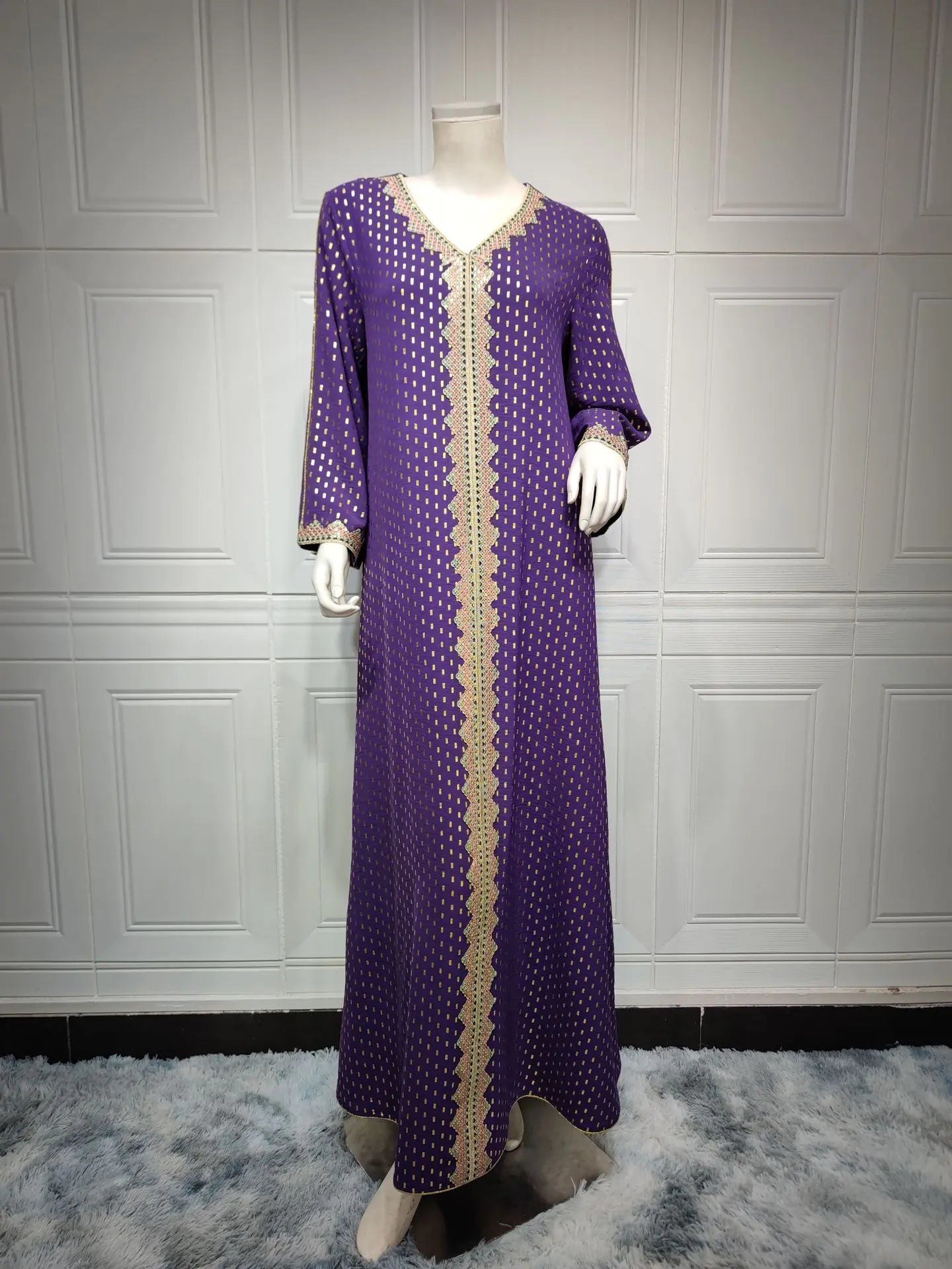 Elegant Summer Muslim Gown in Bronzed Dubai Style