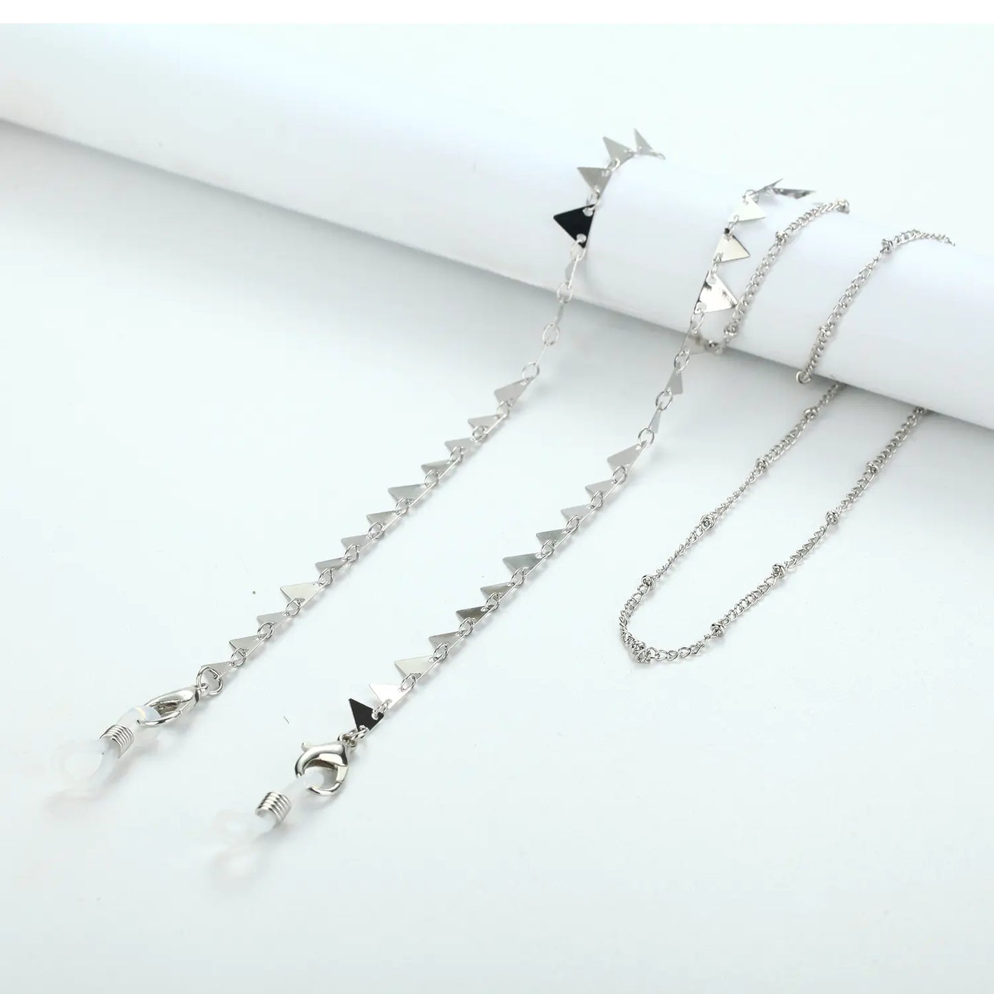 Elegant Pearl Eyewear Chain