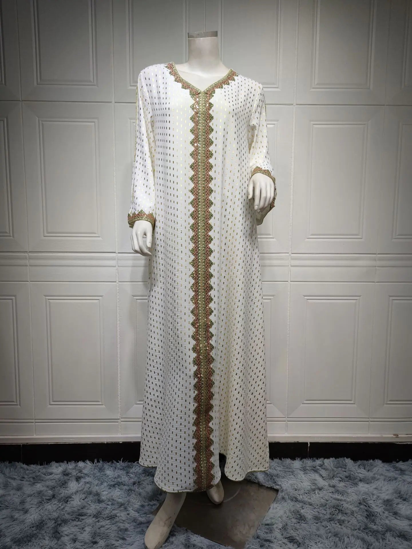 Elegant Summer Muslim Gown in Bronzed Dubai Style